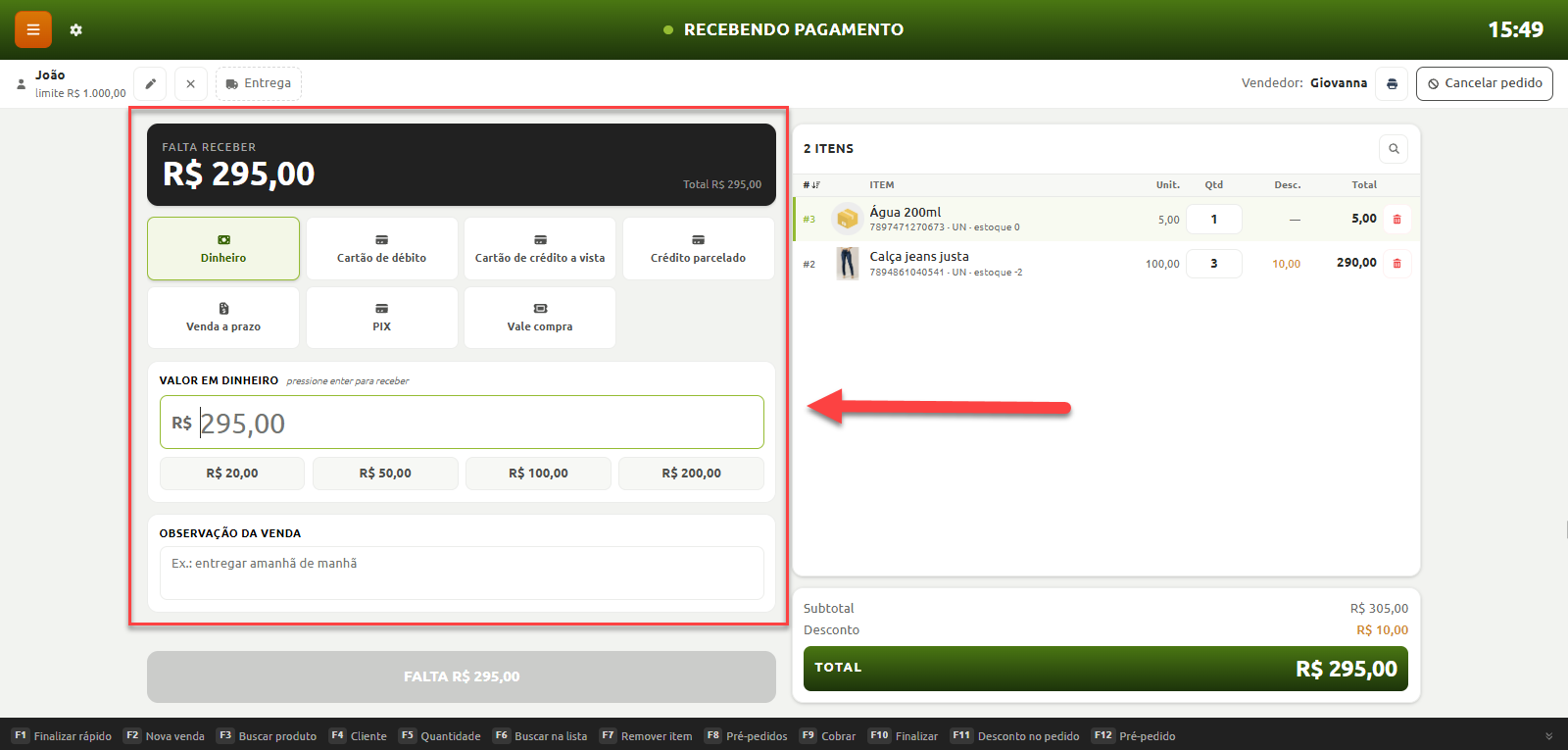 Tela de recebimento de pagamento em um sistema de ponto de venda, exibindo as opções de formas de pagamento com a opção de dinheiro selecionada, o campo para preenchimento do valor a receber e a lista dos itens da venda.
