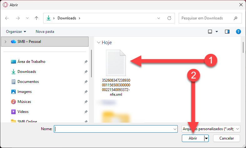 Janela do gerenciador de arquivos para abrir um documento na pasta Downloads, indicando a seleção de um arquivo XML de nota fiscal eletrônica no passo 1 e o botão Abrir no passo 2.