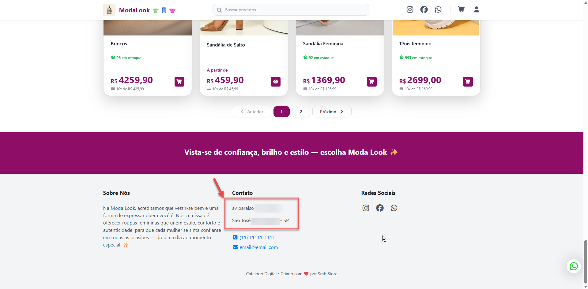 Página de loja virtual destacando, com uma moldura vermelha e uma seta no rodapé, as informações de endereço físico na seção de contato.