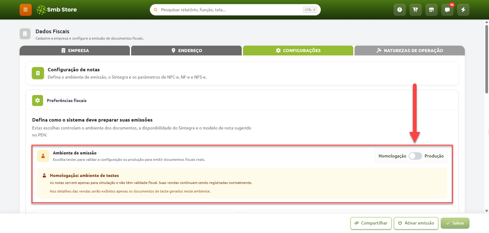 Tela de configurações fiscais com destaque na opção de ambiente de emissão, exibindo o controle de alternância entre Homologação e Produção definido atualmente em Homologação.
