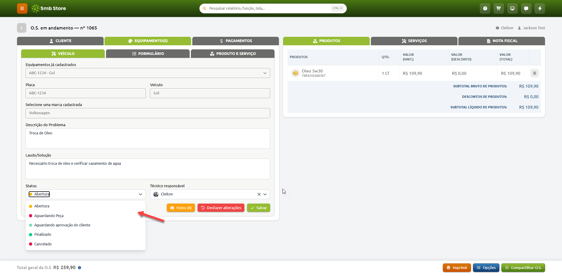Tela de ordem de serviço em andamento no Smb Store, exibindo dados do veículo, descrição do problema, produtos vinculados e o menu de seleção de status aberto com as opções de acompanhamento.
